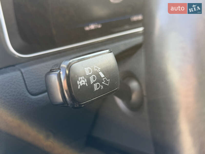Хэтчбек Volkswagen e-Golf 2018 в Ровно