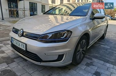 Хетчбек Volkswagen e-Golf 2015 в Львові