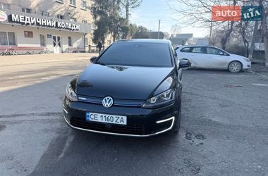 Хэтчбек Volkswagen e-Golf 2014 в Новоселице