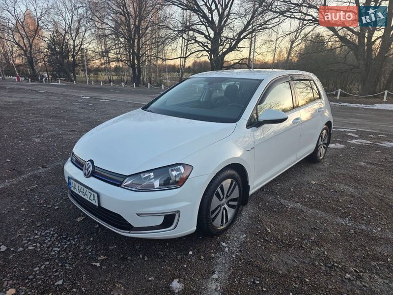 Volkswagen e-Golf 2016