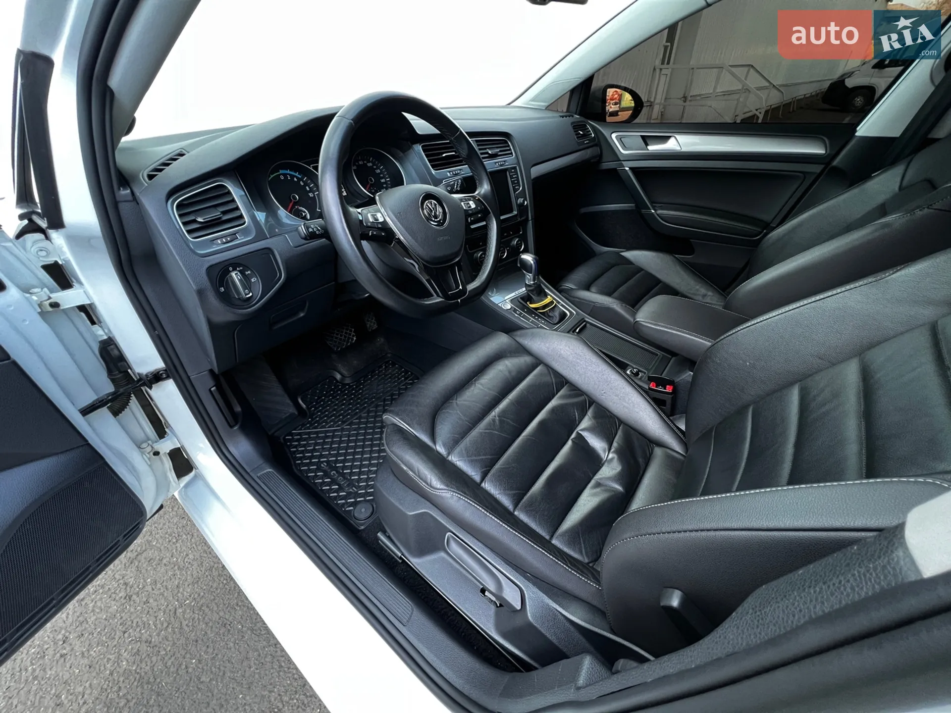 2015 Volkswagen Golf - мініатюра 10