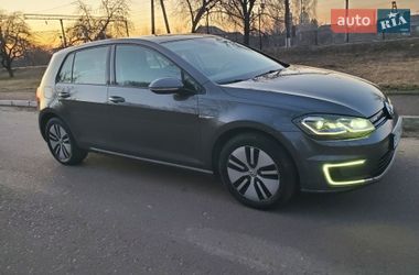 Хетчбек Volkswagen e-Golf 2017 в Радивиліві