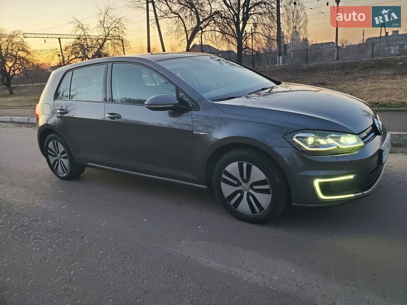 Volkswagen e-Golf 2017