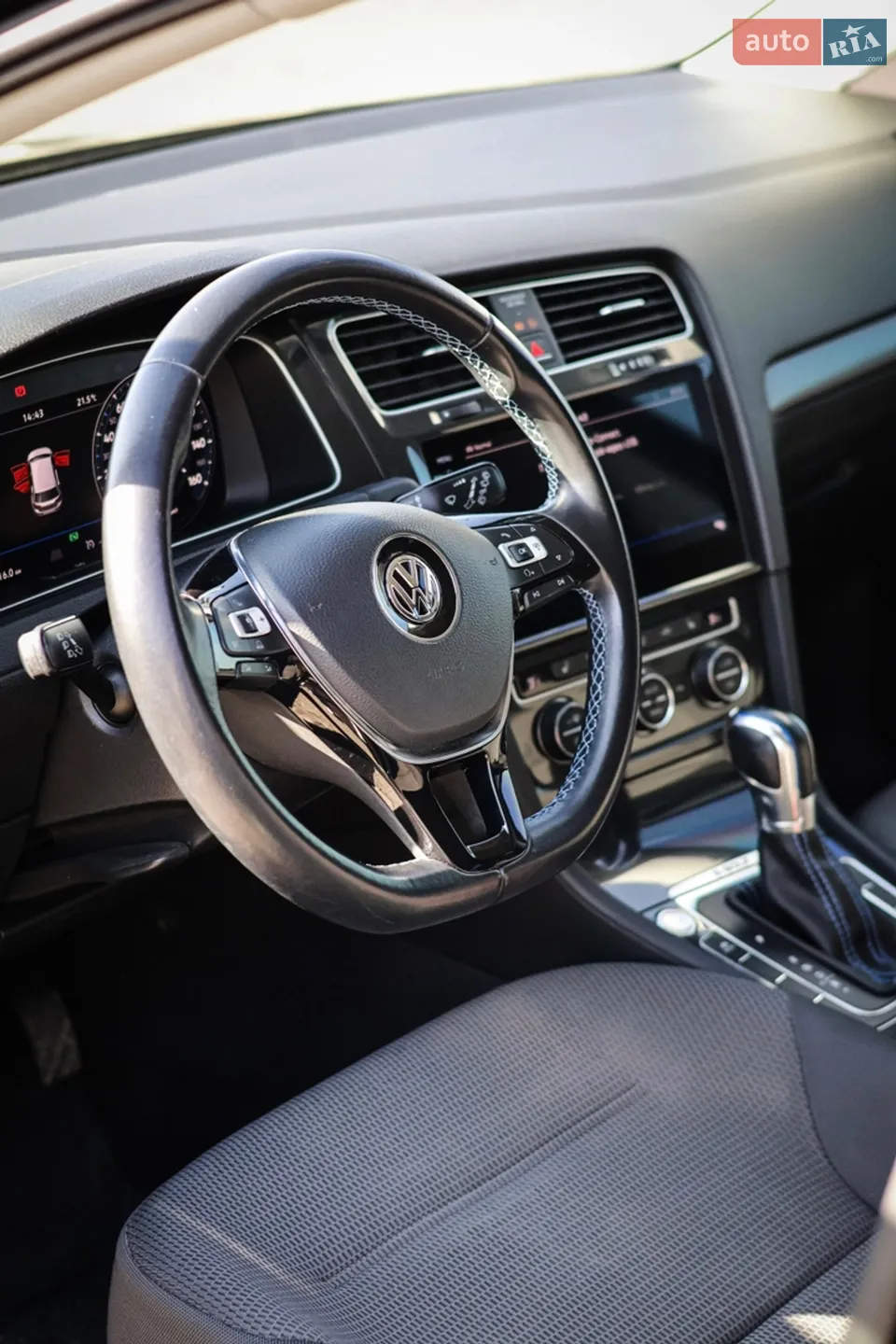 2018 Volkswagen Golf - мініатюра 9