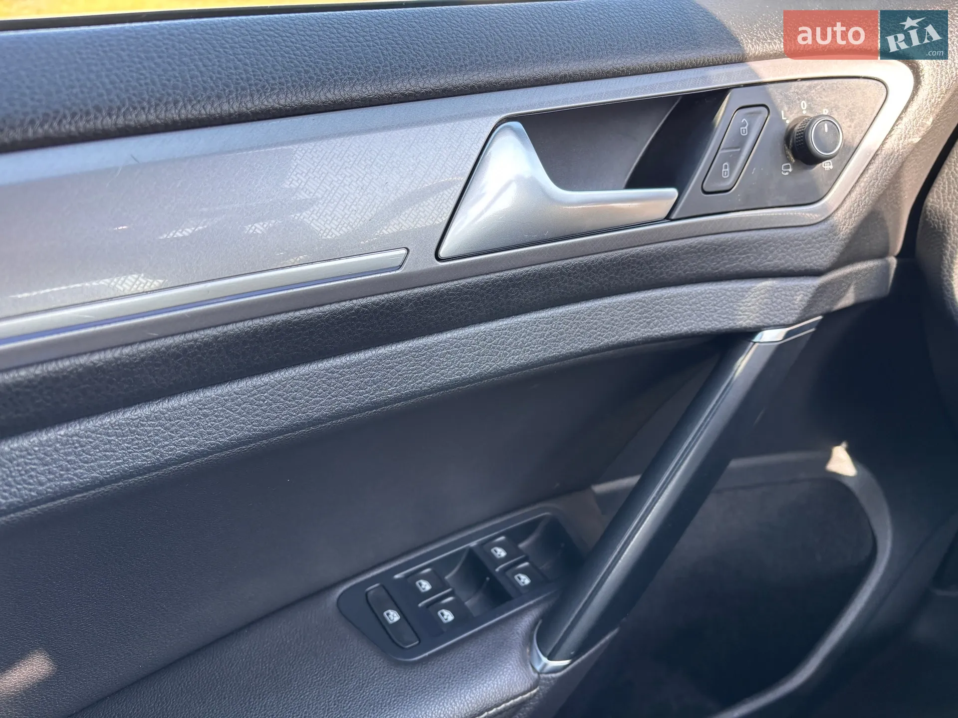2016 Volkswagen Golf - мініатюра 26