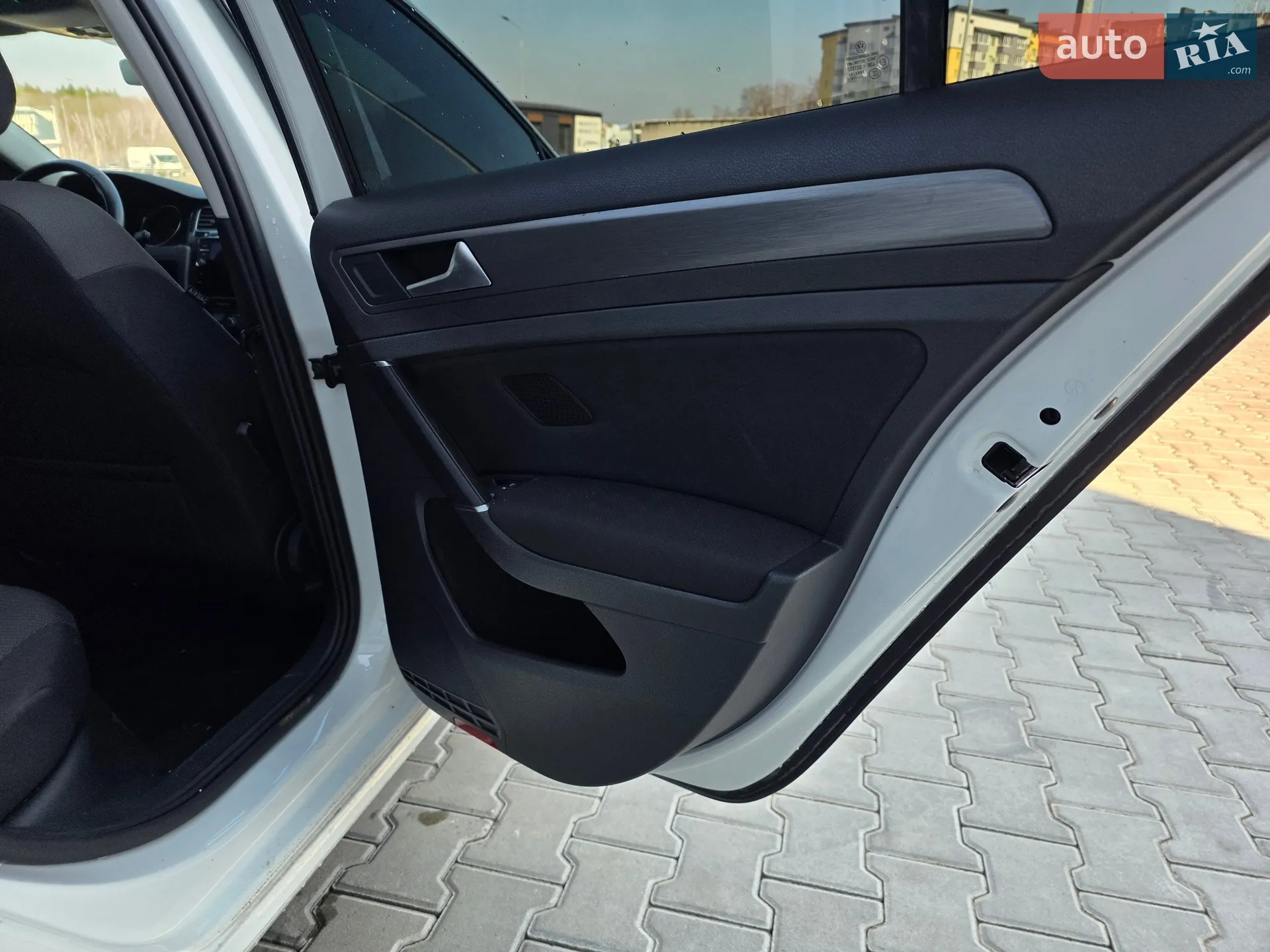 2020 Volkswagen Golf - мініатюра 16