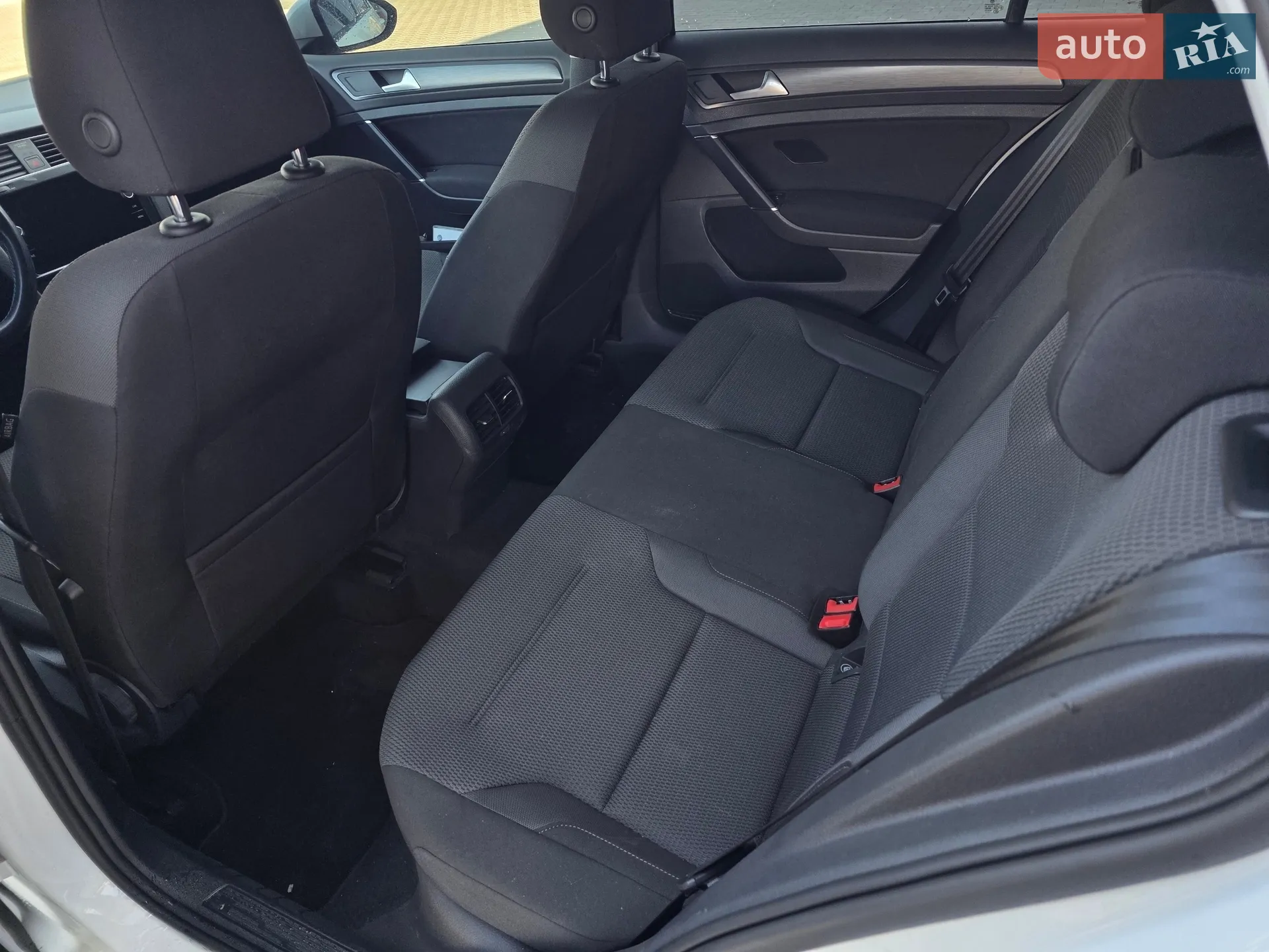 2020 Volkswagen Golf - мініатюра 24
