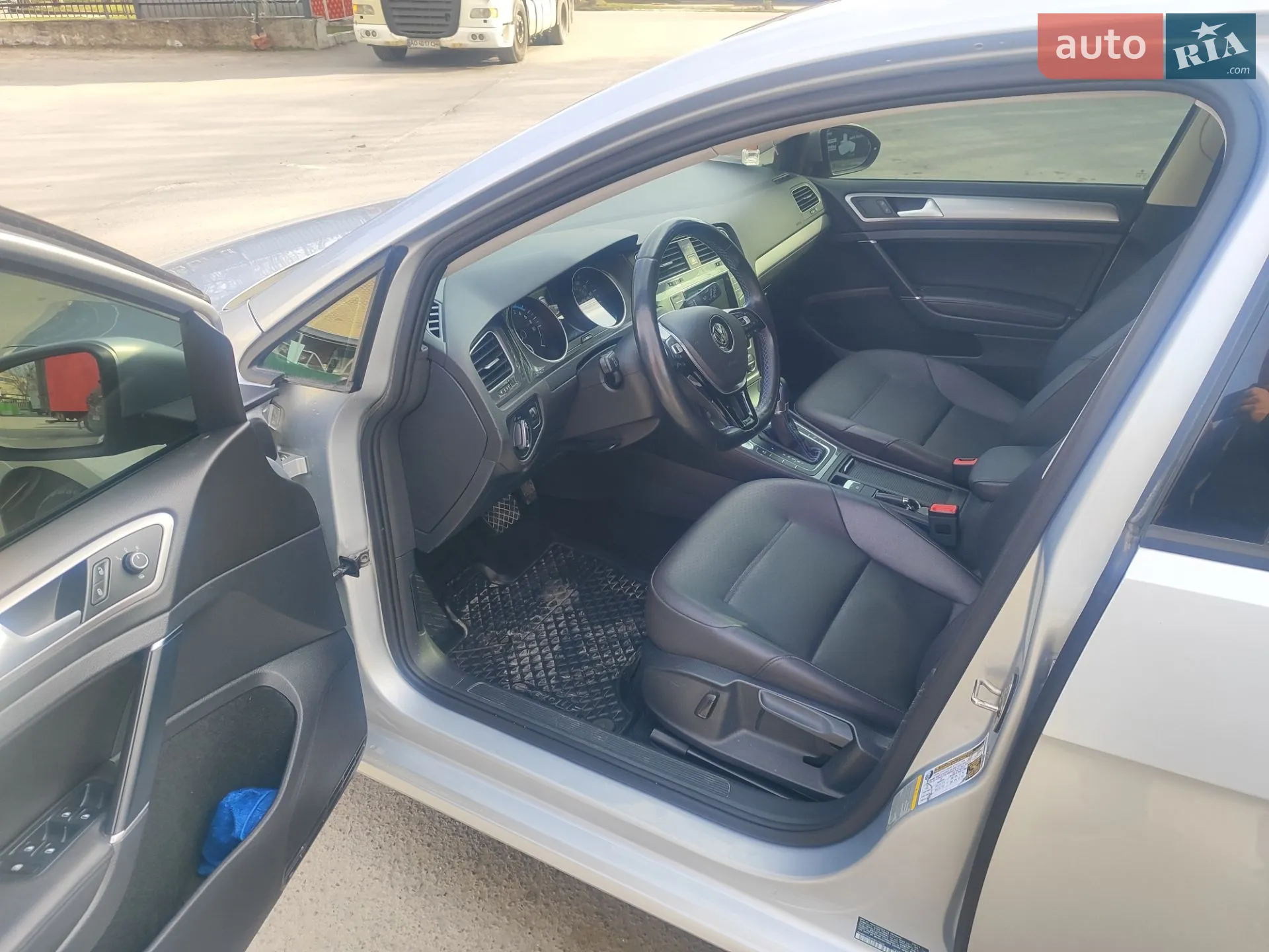 2015 Volkswagen Golf - мініатюра 3