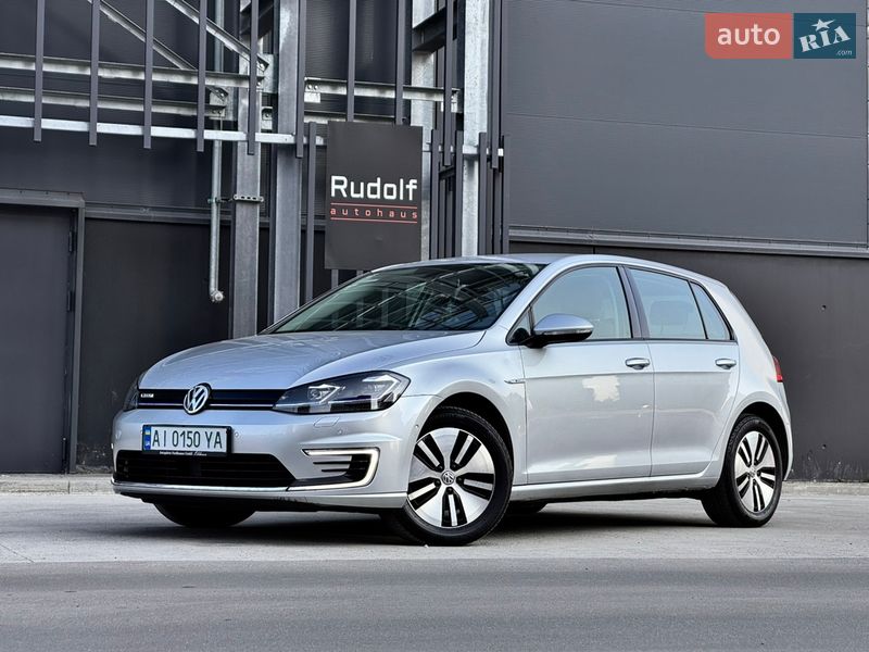 Хэтчбек Volkswagen e-Golf 2019 в Киеве