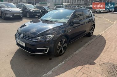 Хетчбек Volkswagen e-Golf 2018 в Києві