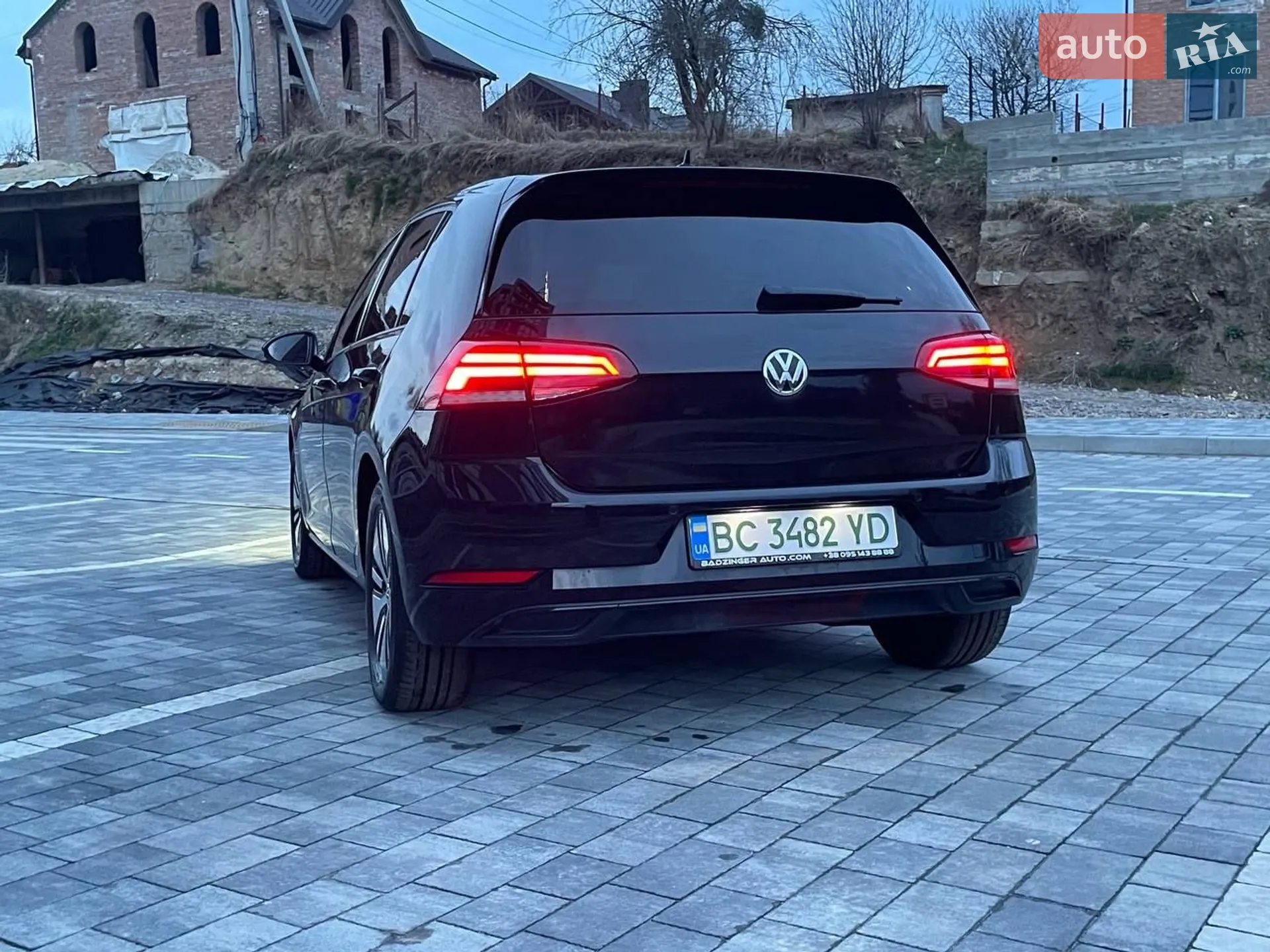2018 Volkswagen Golf - мініатюра 2