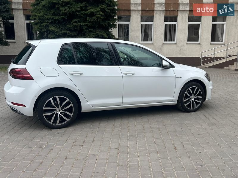 Хэтчбек Volkswagen e-Golf 2018 в Одессе