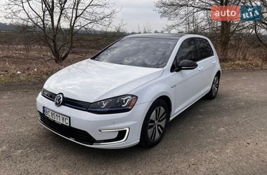 Хэтчбек Volkswagen e-Golf 2015 в Жидачове