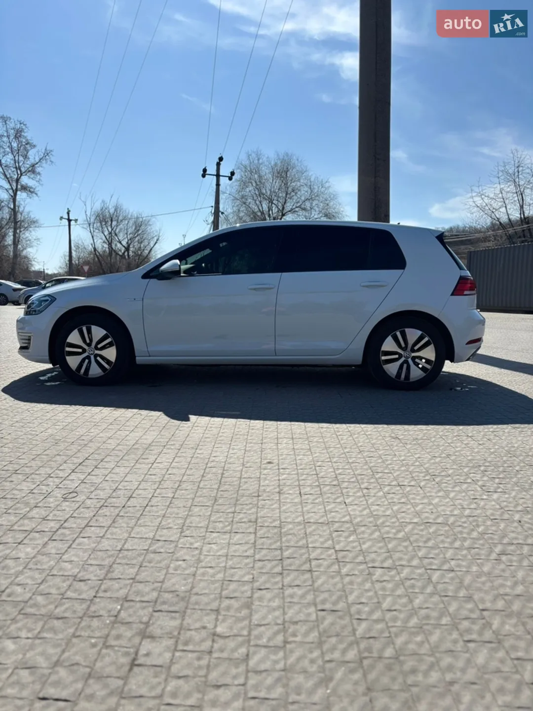 2020 Volkswagen Golf - мініатюра 3