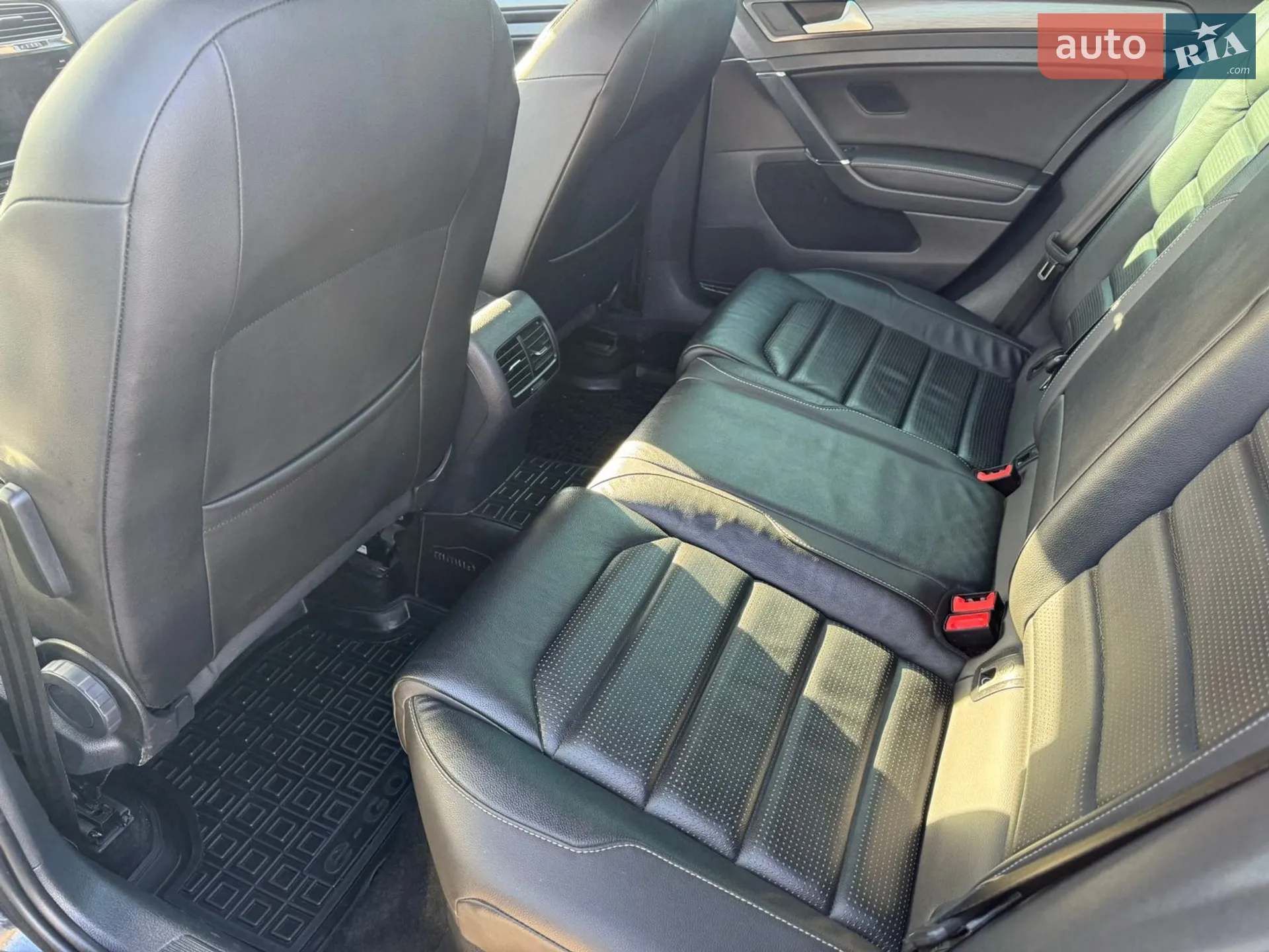 2019 Volkswagen Golf - мініатюра 15