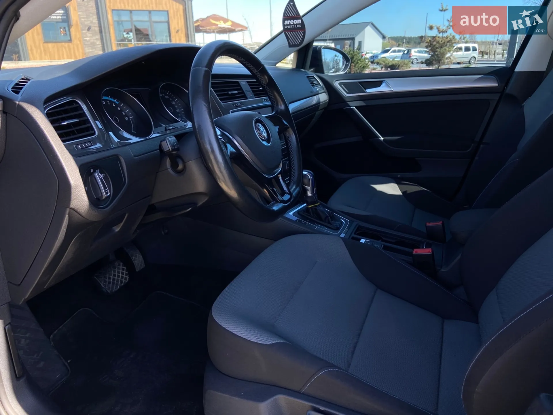 2014 Volkswagen Golf - мініатюра 27