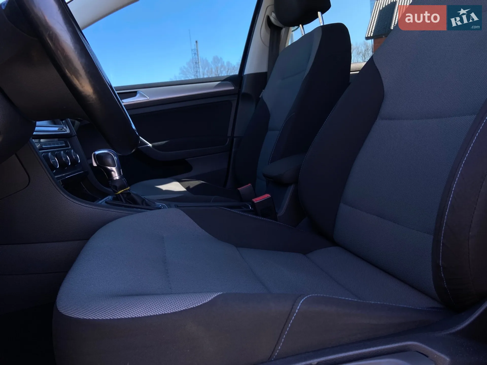 2014 Volkswagen Golf - мініатюра 29