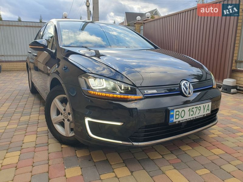 Volkswagen e-Golf 2015