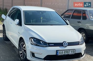 Хетчбек Volkswagen e-Golf 2016 в Києві