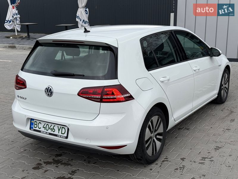 Хэтчбек Volkswagen e-Golf 2014 в Владимире
