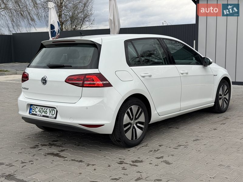 Хэтчбек Volkswagen e-Golf 2014 в Владимире