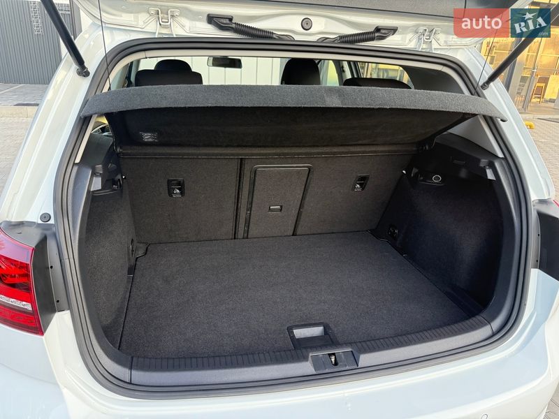 Хэтчбек Volkswagen e-Golf 2014 в Владимире