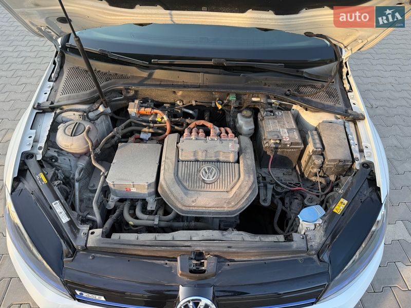 Хэтчбек Volkswagen e-Golf 2014 в Владимире