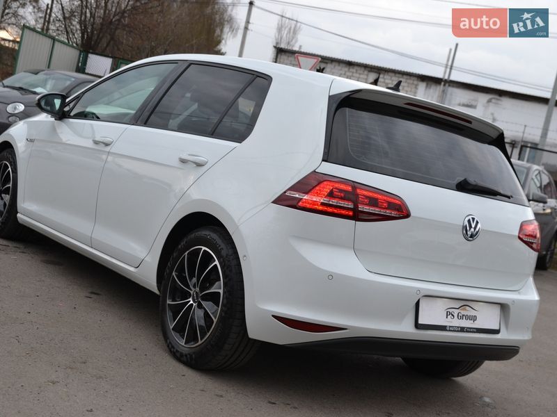 Хэтчбек Volkswagen e-Golf 2015 в Луцке