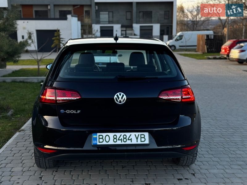 Хэтчбек Volkswagen e-Golf 2015 в Чорткове