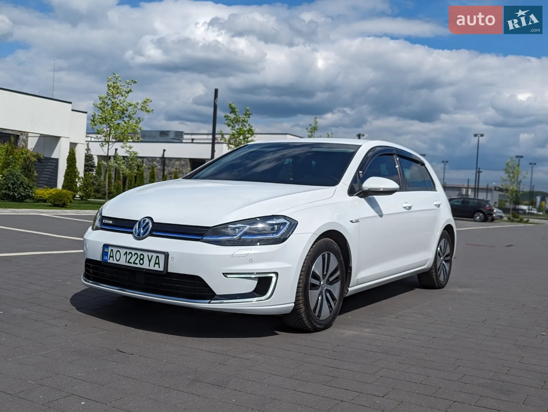 2018 Volkswagen Golf - фото 1