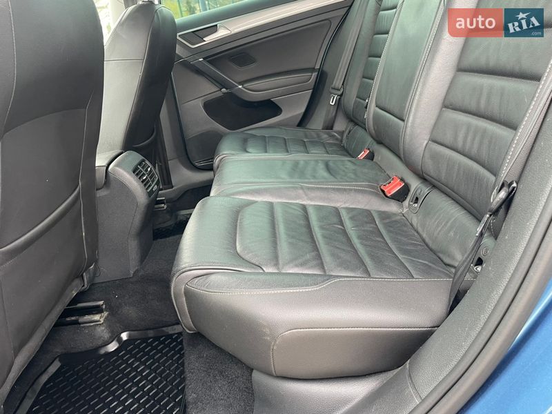 Хэтчбек Volkswagen e-Golf 2016 в Львове