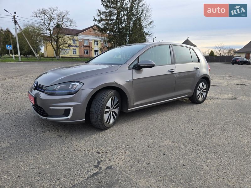 Хэтчбек Volkswagen e-Golf 2014 в Владимире