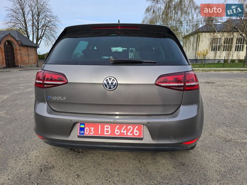 Хэтчбек Volkswagen e-Golf 2014 в Владимире