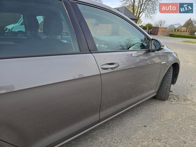 Хэтчбек Volkswagen e-Golf 2014 в Владимире