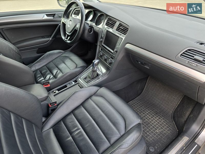 Хэтчбек Volkswagen e-Golf 2014 в Владимире