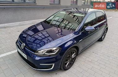Хэтчбек Volkswagen e-Golf 2017 в Львове