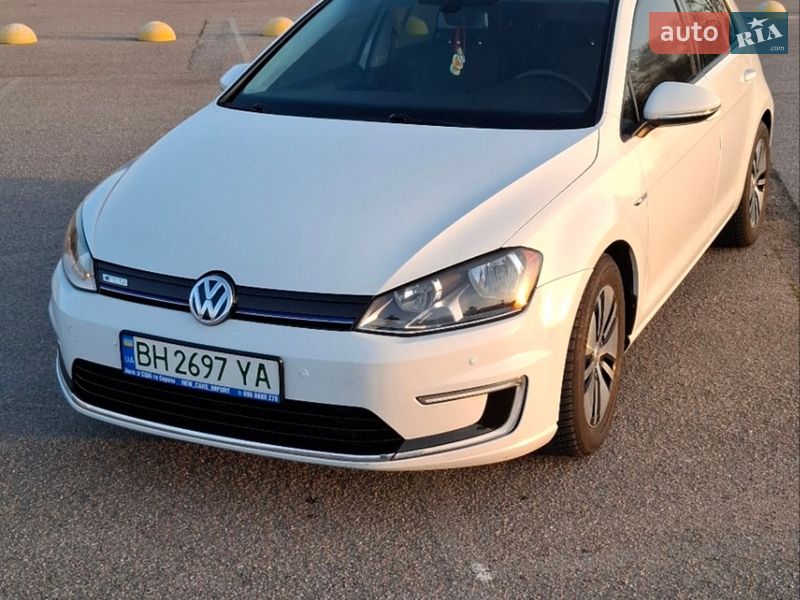 Volkswagen e-Golf 2016