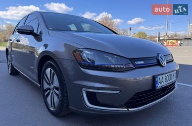 Хетчбек Volkswagen e-Golf 2016 в Києві