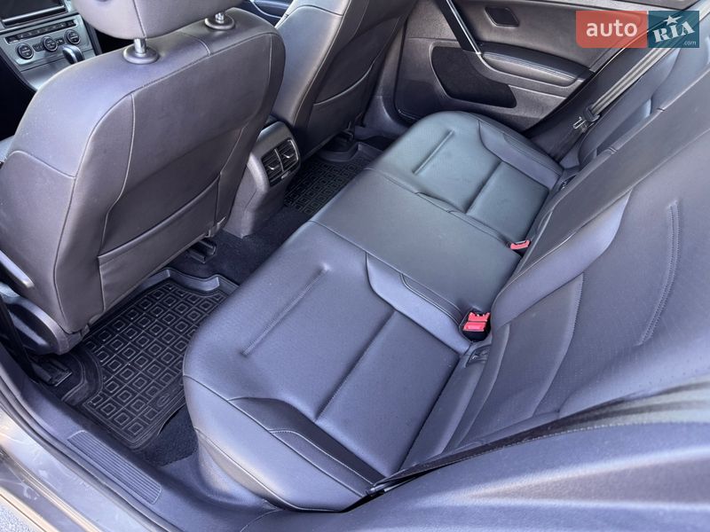 Хэтчбек Volkswagen e-Golf 2016 в Киеве