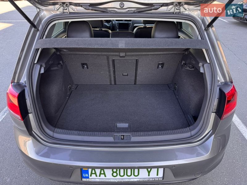 Хэтчбек Volkswagen e-Golf 2016 в Киеве