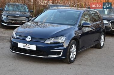 Хэтчбек Volkswagen e-Golf 2016 в Луцке