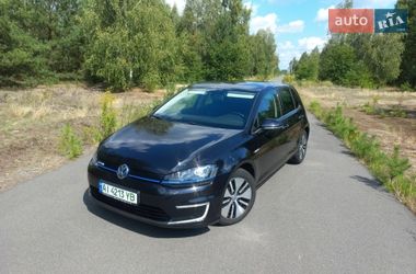 Хетчбек Volkswagen e-Golf 2014 в Бучі