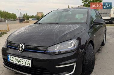 Хэтчбек Volkswagen e-Golf 2014 в Ужгороде