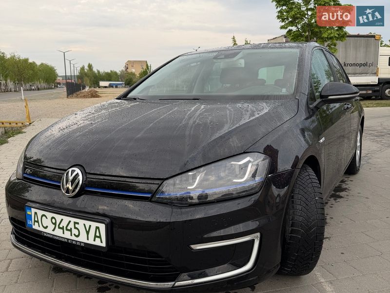 Volkswagen e-Golf 2014