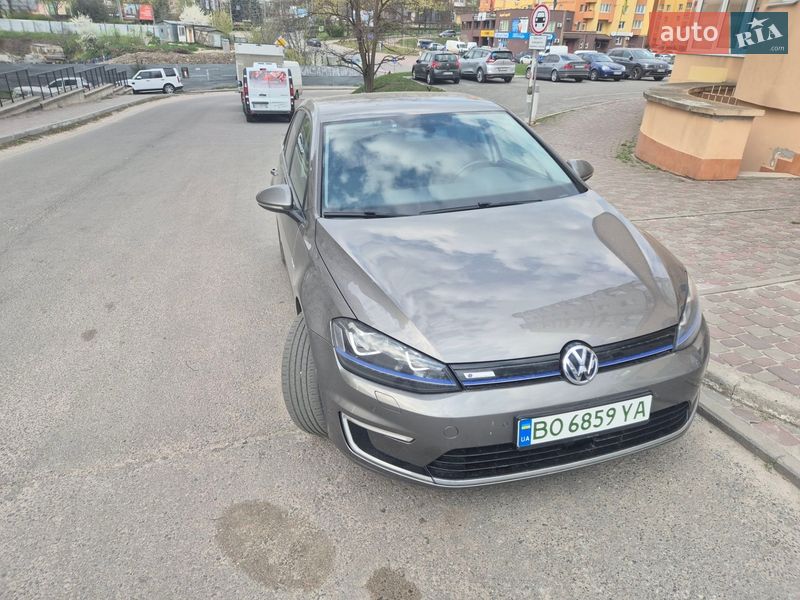 Volkswagen e-Golf 2016