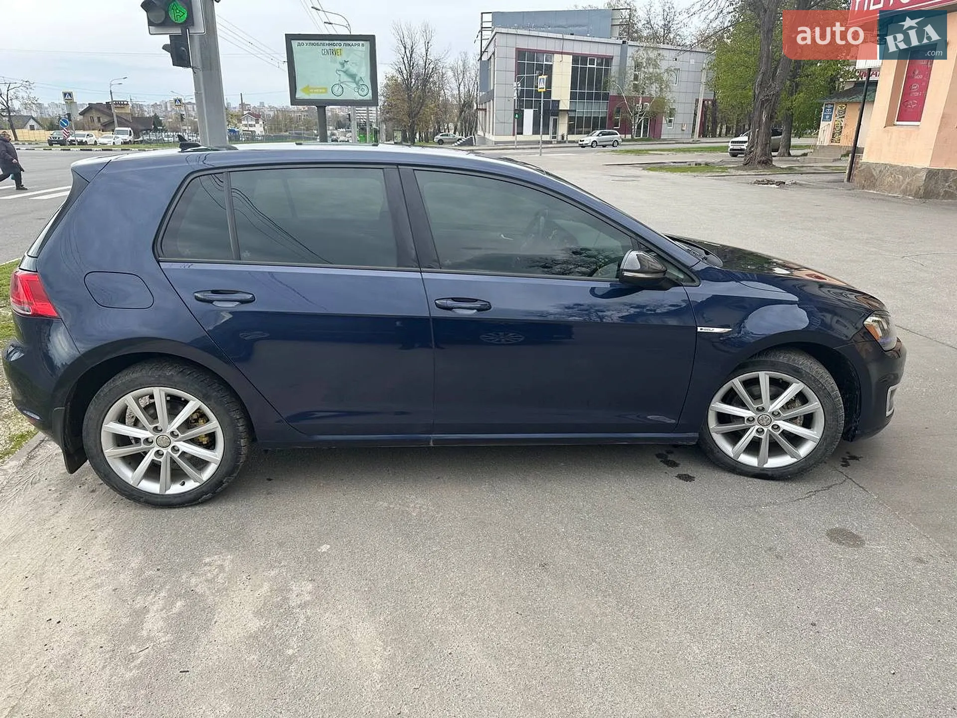2014 Volkswagen Golf - мініатюра 3