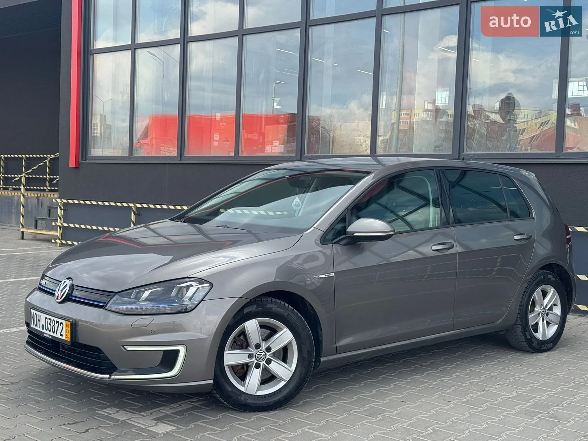 2016 Volkswagen Golf - мініатюра 3
