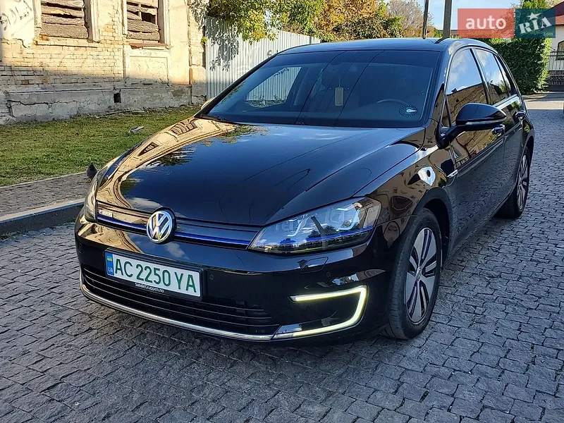 Volkswagen e-Golf 2016