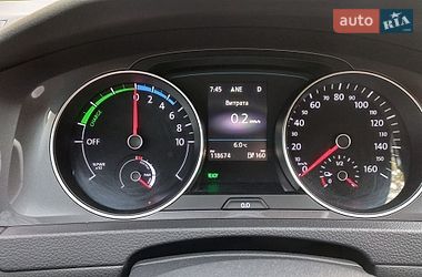 Хэтчбек Volkswagen e-Golf 2016 в Козельце