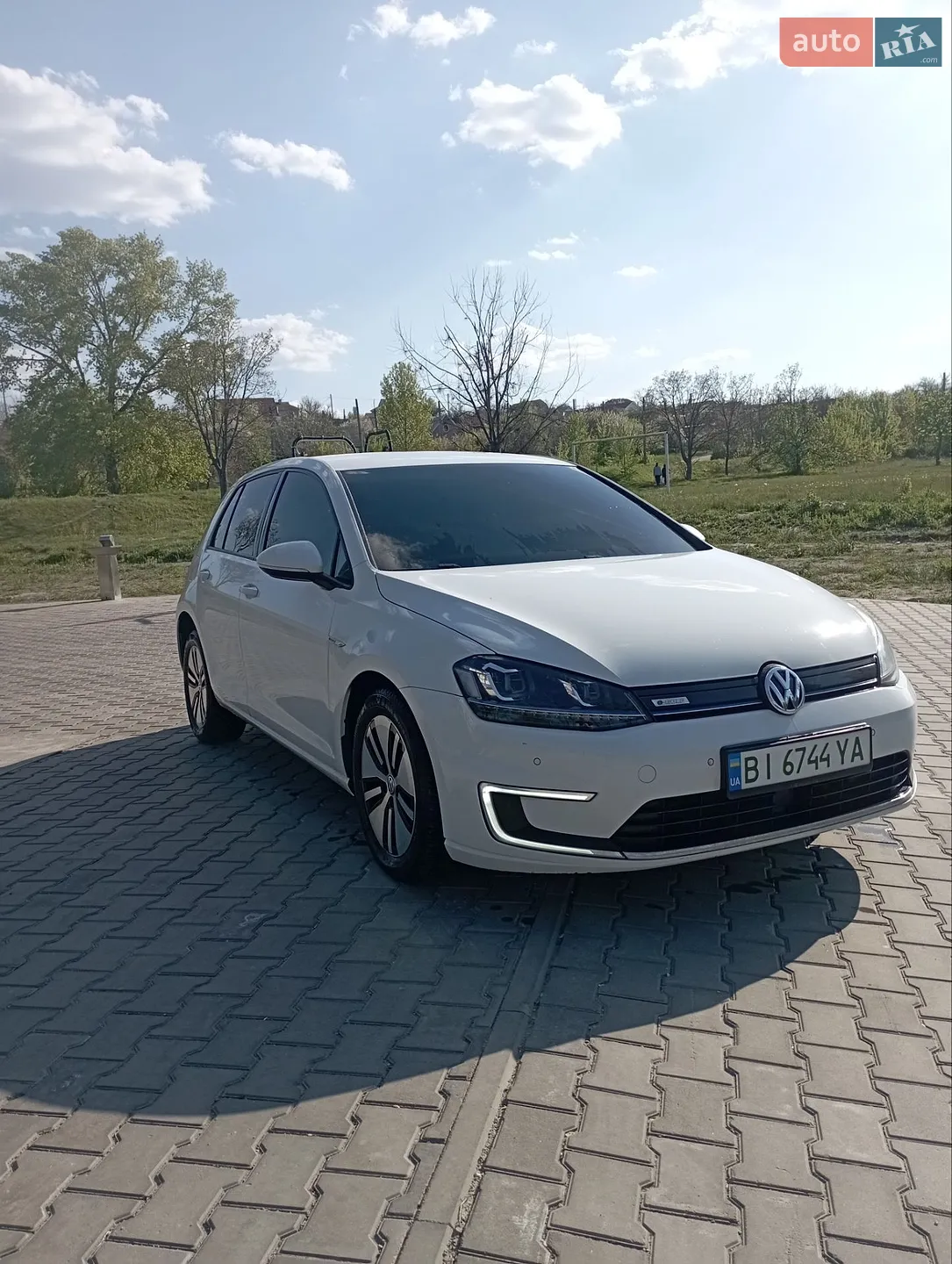 2014 Volkswagen Golf - мініатюра 10